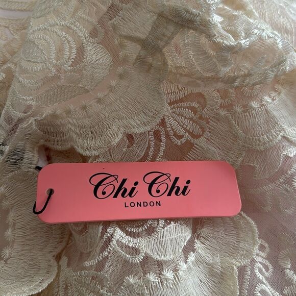 Chi Chi London Gilded Grace Lace Dress NWT - Picture 13 of 16